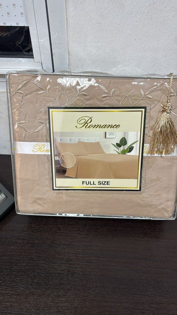 Producto - Juego de Sábana King size Plazas Romance Guarda Bordada