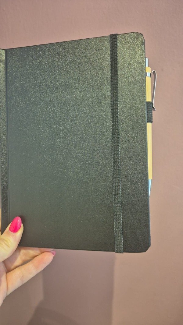 Producto - CUADERNO NEGRO ELASTICO