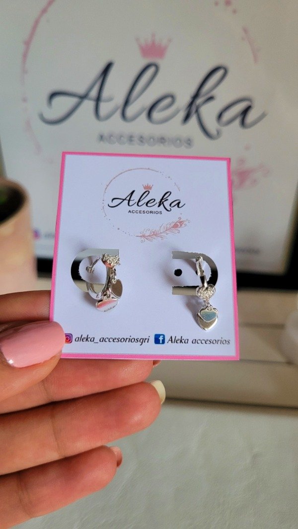 Producto - Argollas love con dijes colgantes de acero blanco