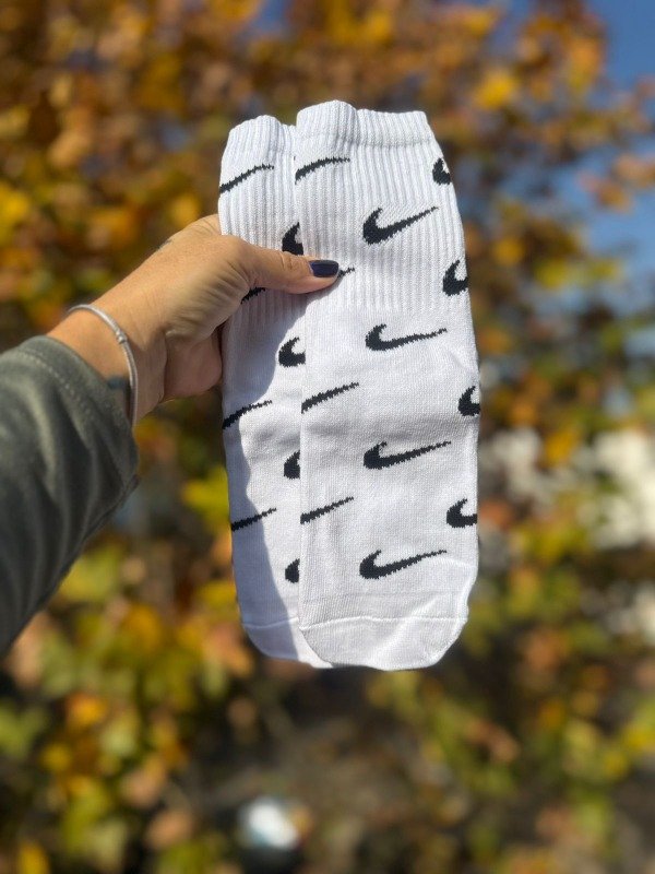 Producto - Marcas - Nike pipas Blanca