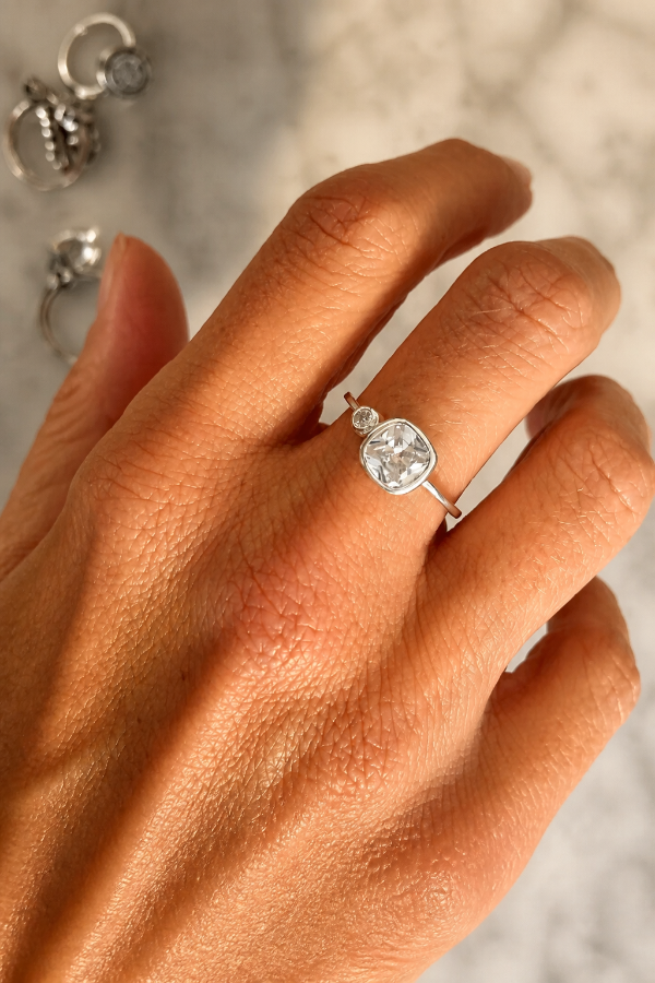 Producto - Anillo Cuadrado Cúbic