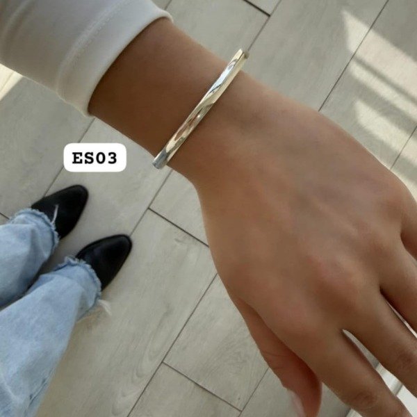 Producto - Pulsera esclava media caña maciza 6,5 cm de diám.