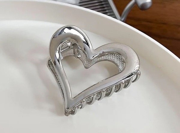 Producto - Broche de metal corazón