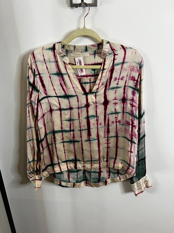 Remera rapsodia