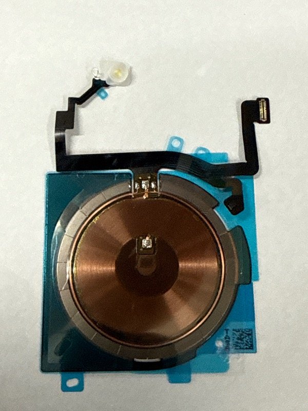 Producto - FLEX FLASH IPHONE 15 CON IMAN + CARGA INALAMBRICA