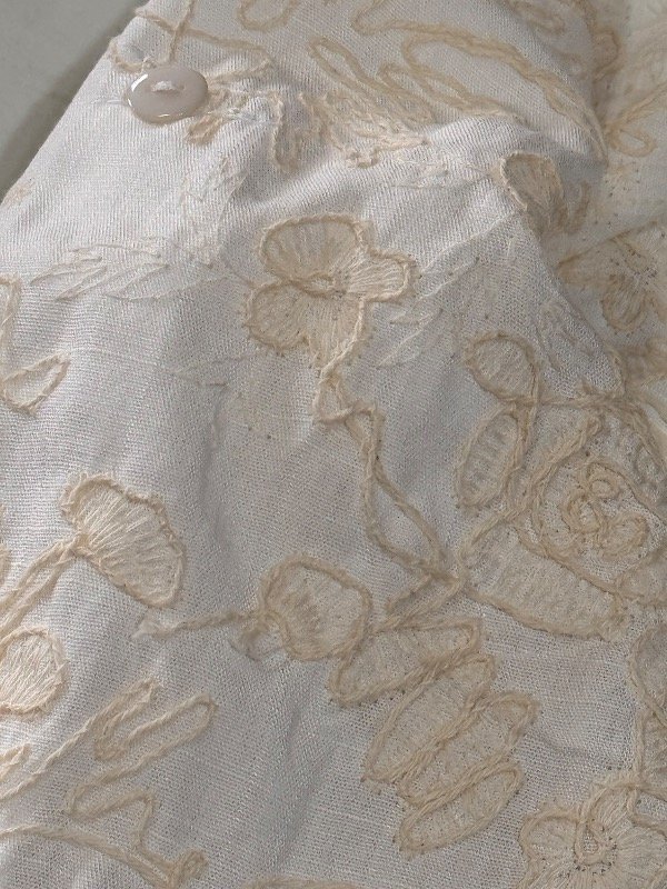 Producto - Camisa bordada crema y natural - 1