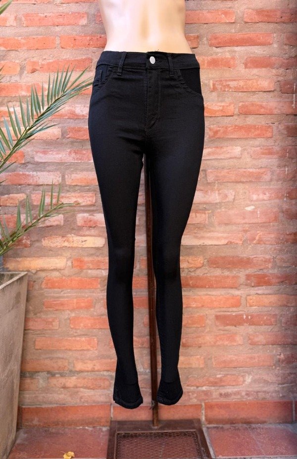Producto - JEAN CHUPIN AURA NEGRO ELASTIZADO - 0