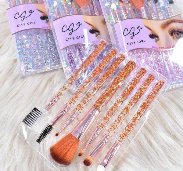 Producto - SET BROCHAS X7 CITY GIRL