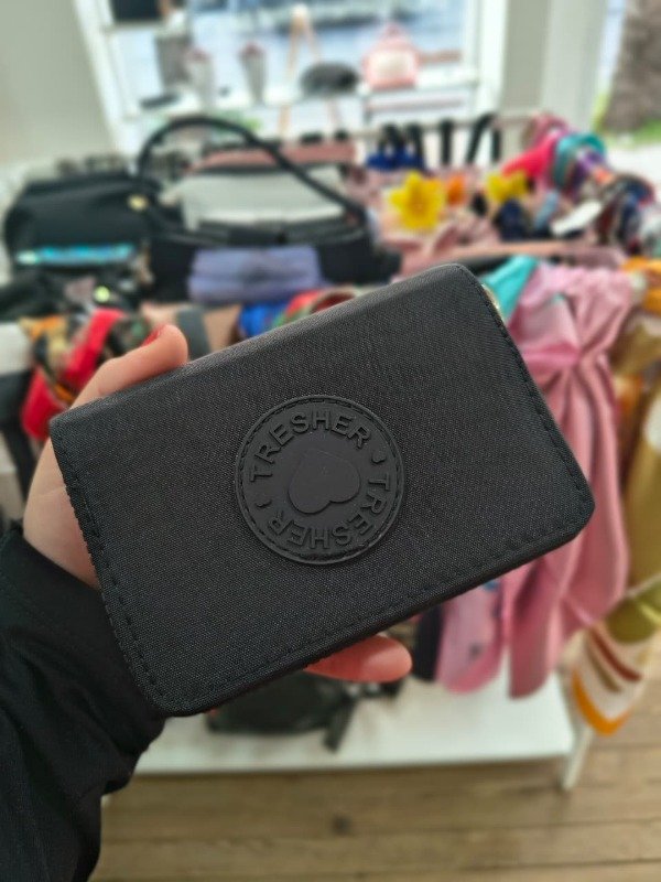 Producto - Billetera pocket negra lisaa