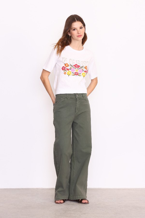 Producto - JEANS WIDE LEG TIRO ALTO COLOR