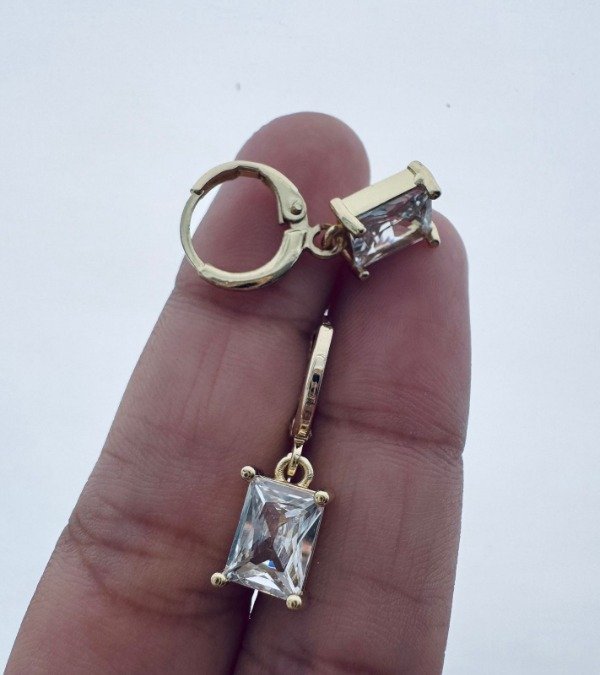 Producto - ARGOLLAS CÚBIC CUADRADO BLANCO PLATA D