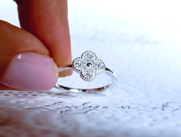 Producto - Anillo Flor VC Con Cubic