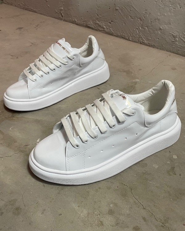 Producto - Zapatillas Alexander Mcqueen Charol Blanca - 0