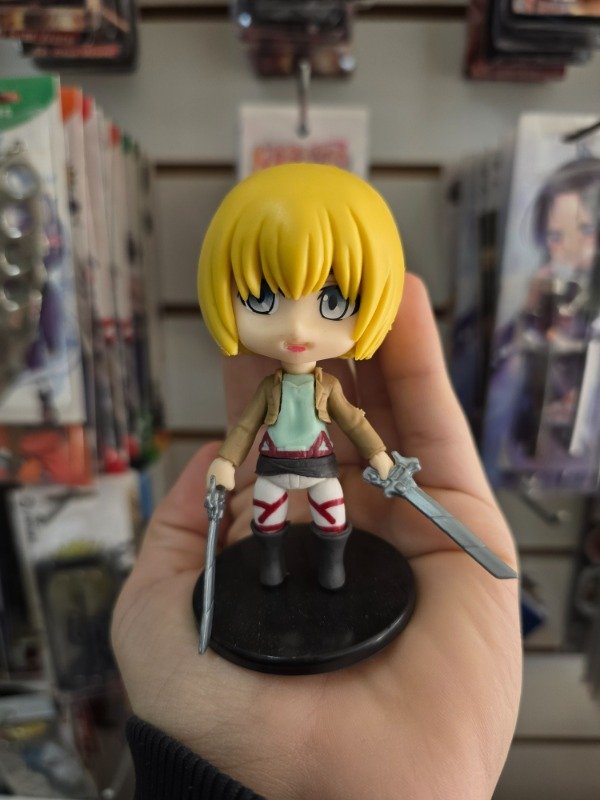 Producto - Figura Armin Arlert