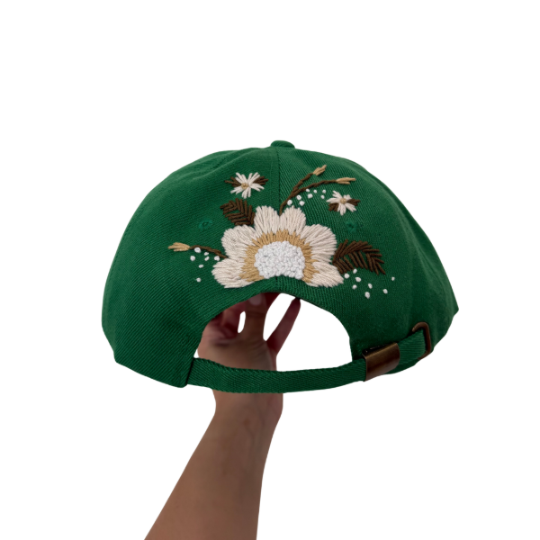 Producto - Gorra verde bordada a mano