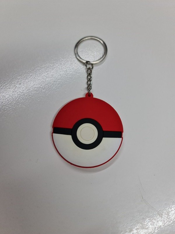 Producto - Llavero goma plana Pokebola