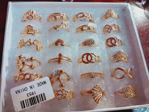 Producto - Anillos dorados por 3