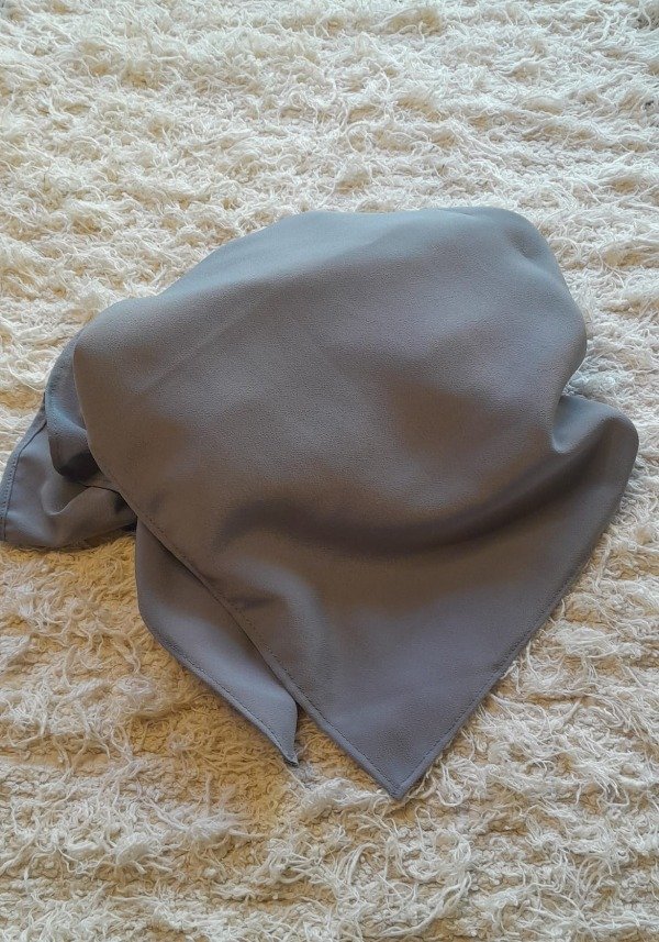Producto - Pañuelo de seda importado 1 90 x 90 cm
