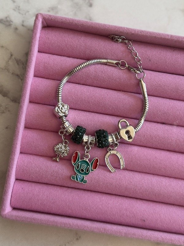 Producto - PULSERA CHARMS STITCH MOD 4