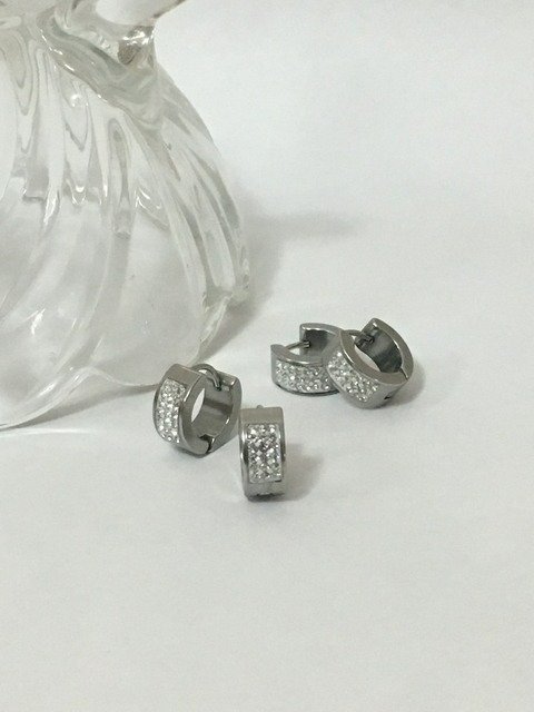 Producto - Argollas Lisas c/Strass Plateado