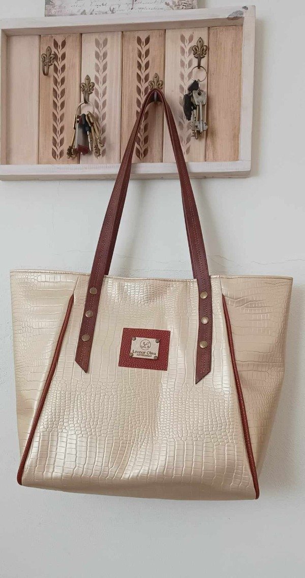 Producto - Conjunto de Bolso Aurora con porta documentos.