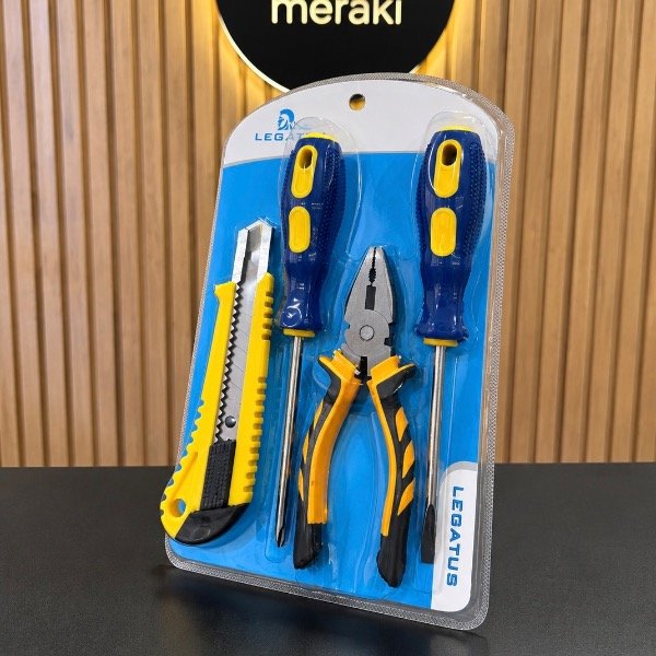 Producto - KIT DE HERRAMIENTAS MANUALES LEGATUS 4 PIEZAS CON PINZA CÚTER Y DESTORNILLADORES