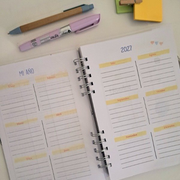 Producto - Agenda dos días por hoja vertical  2027 color pastel.(Tapa a elección) - 3