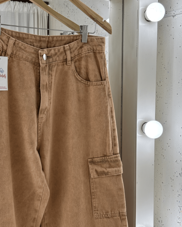 Producto - Jean Cargo Bolsillos Terracota