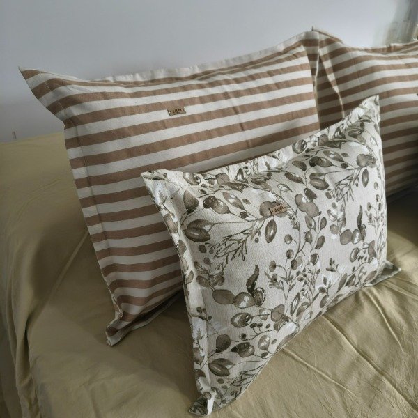 Producto - Combo x4 Almohadones - 50x60 Crudo con Beige + 40x50 Flores - Tela Tusor - 2