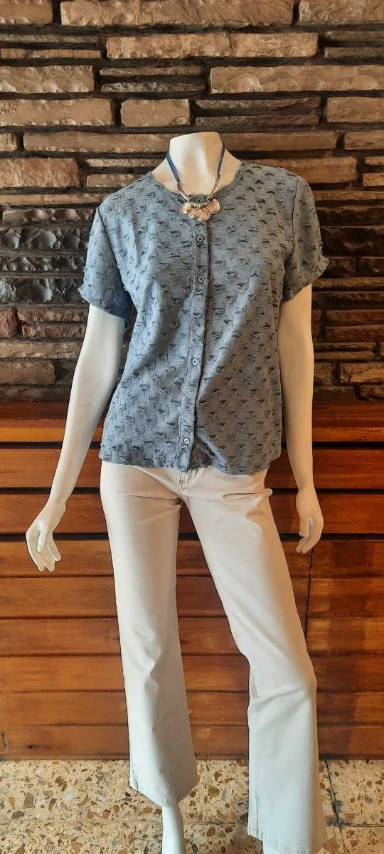 Producto - Remera con botones - 0