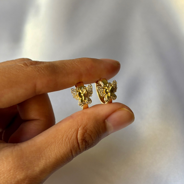 Producto - Argollas mariposas strass