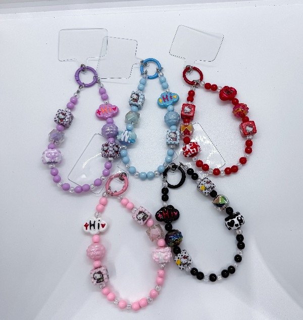 Producto - Llaveros Sanrio dados pulsera para celular surtido (900086)
