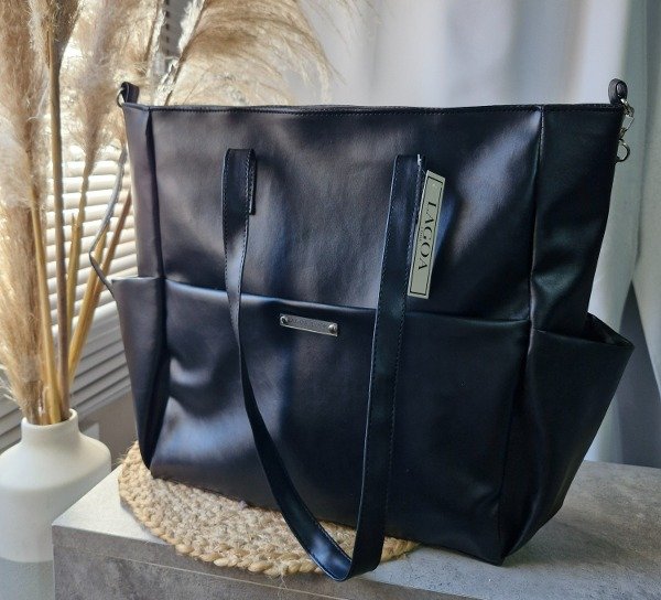 Producto - Bolso Luchi negro engomado