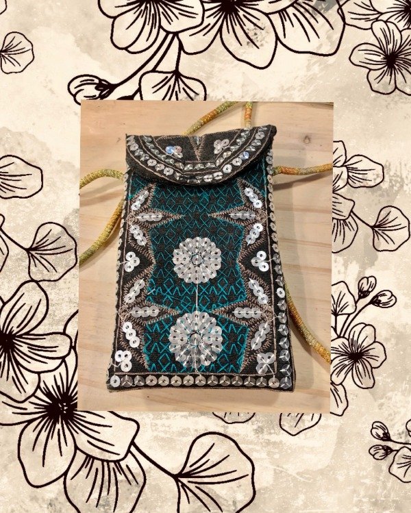 Producto - Carterita Hindú bordada c/tira larga p/cruzar