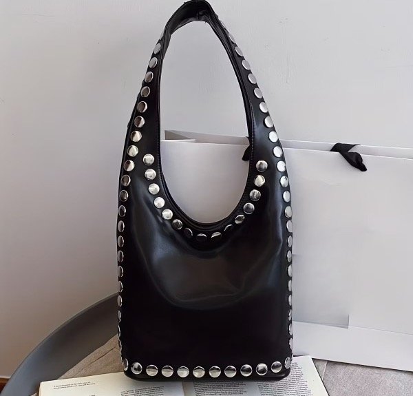 Producto - MILENKA NEGRO