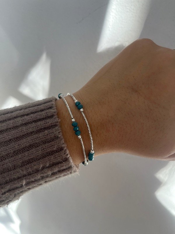 Producto - Pulsera rígida y cristales turquesa