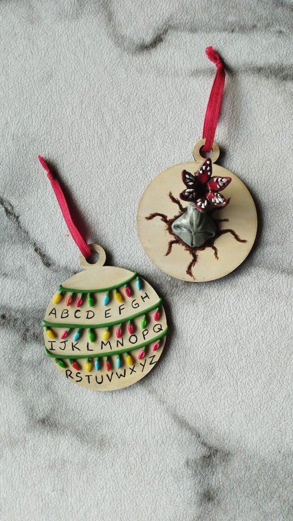 Producto - Adornos Stranger Things x2