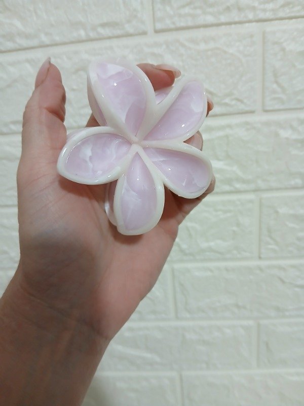 Producto - Pinza de Pelo Flor Marmolada - Accesorio Aesthetic - 1