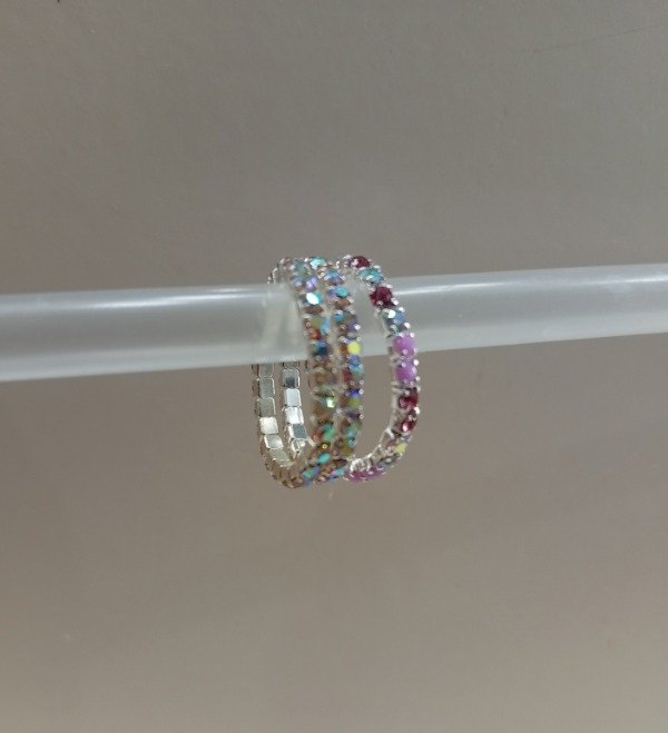 Producto - Anillo con Piedras Brillosas Ajustable