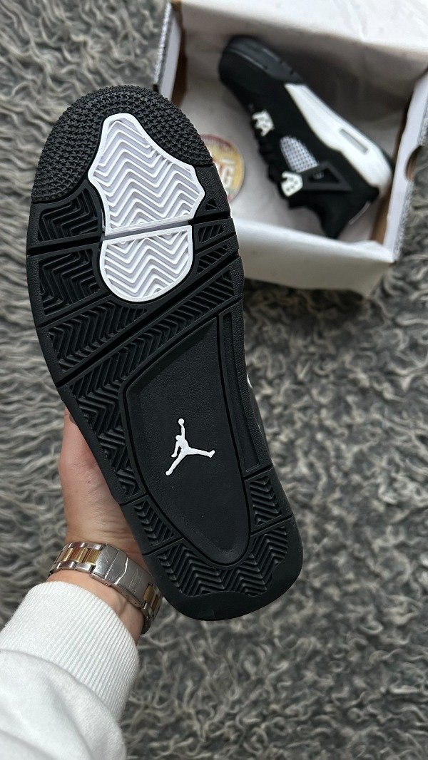 Producto - JORDAN RETRO 4 WHITE THUNDER - 3