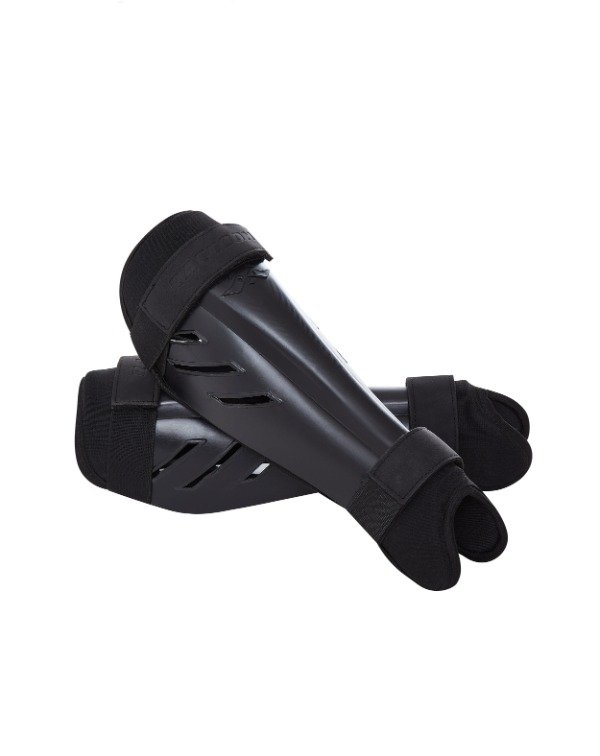 Producto - Canilleras Raccoon Storm negras - 2