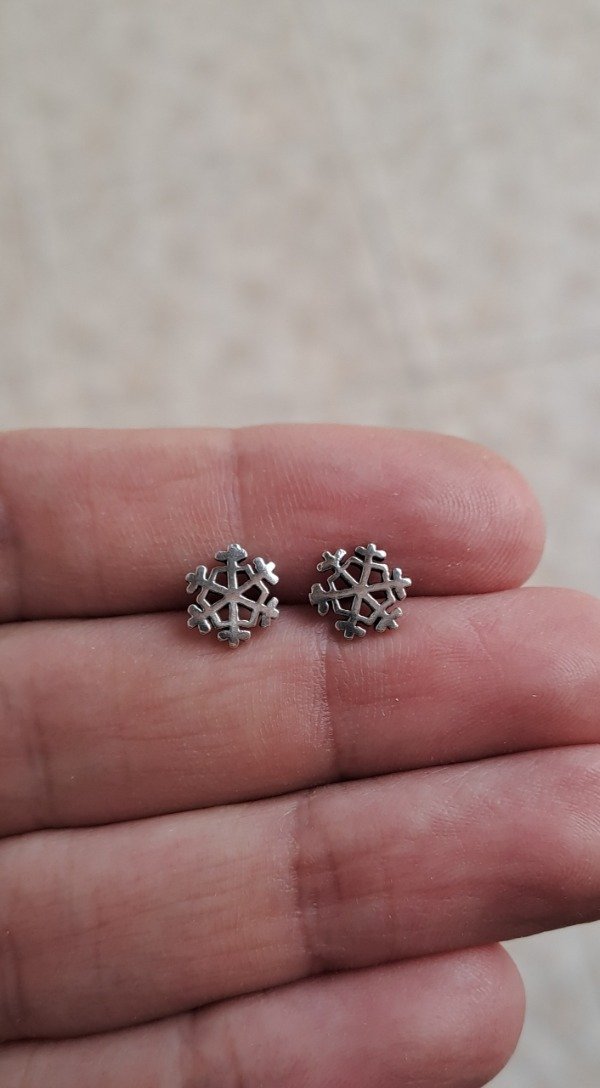 Producto - Aros de Plata Copos de Nieve 7mm (por par)
