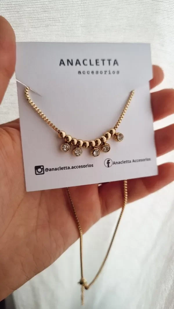 Producto - Gargantilla 4 susanitos blancos Ad