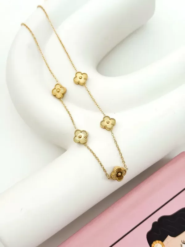 Producto - Cadena Van cleef gold