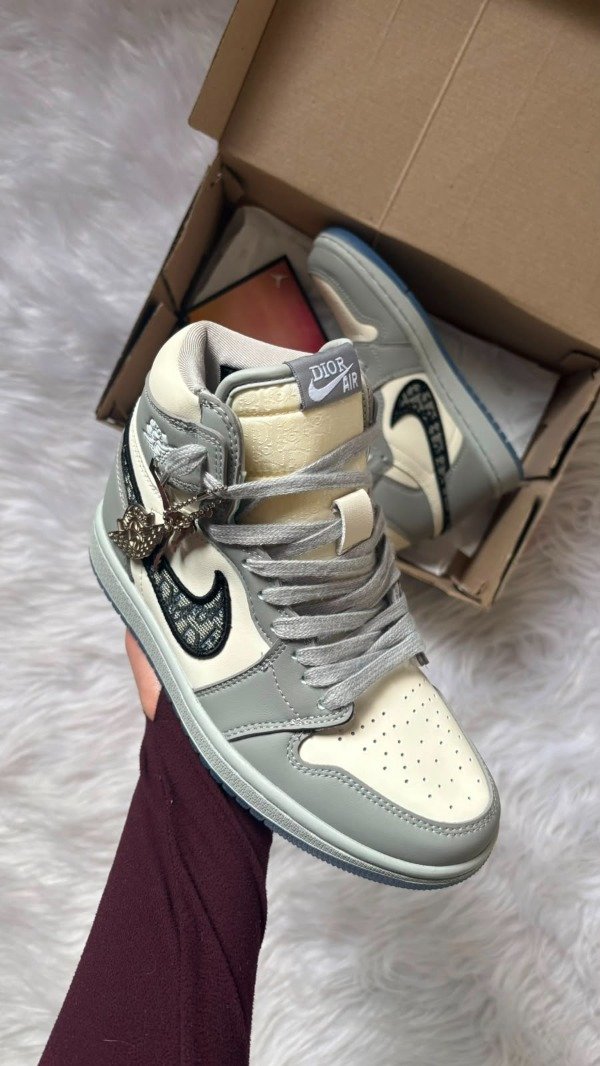 Producto - JORDAN RETRO 1 FT CHRISTIAN - 1