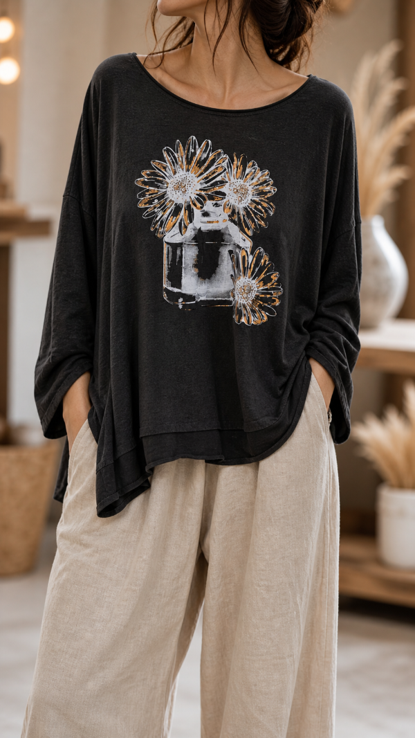Producto - Remera de algodón ITALIANA con flor y stass
