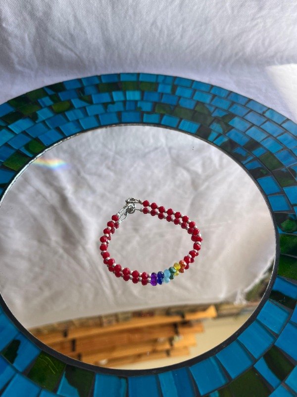 Producto - PULSERA ROJA CON 7 CHAKRAS CONSAGRADA