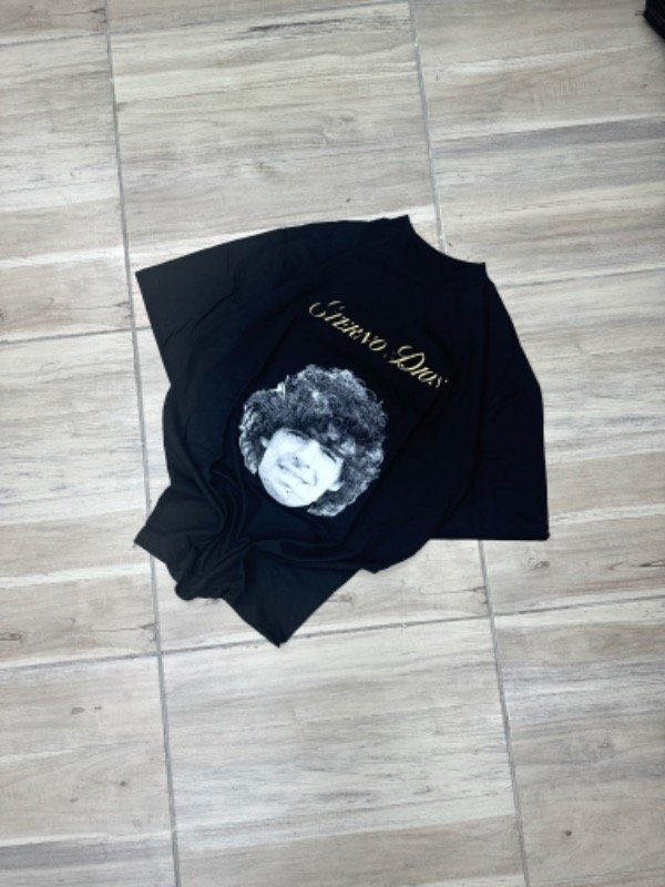 Producto - Remera oversize Diego v3