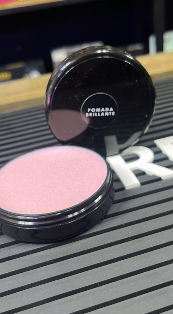 Producto - Pomada brillante 50g