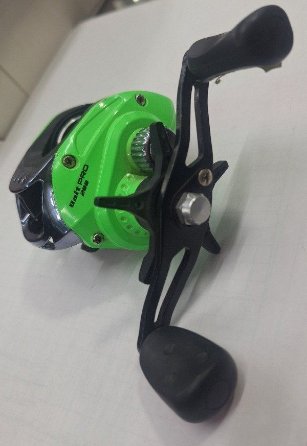 Producto - Reel huevito albatros bait pro 200